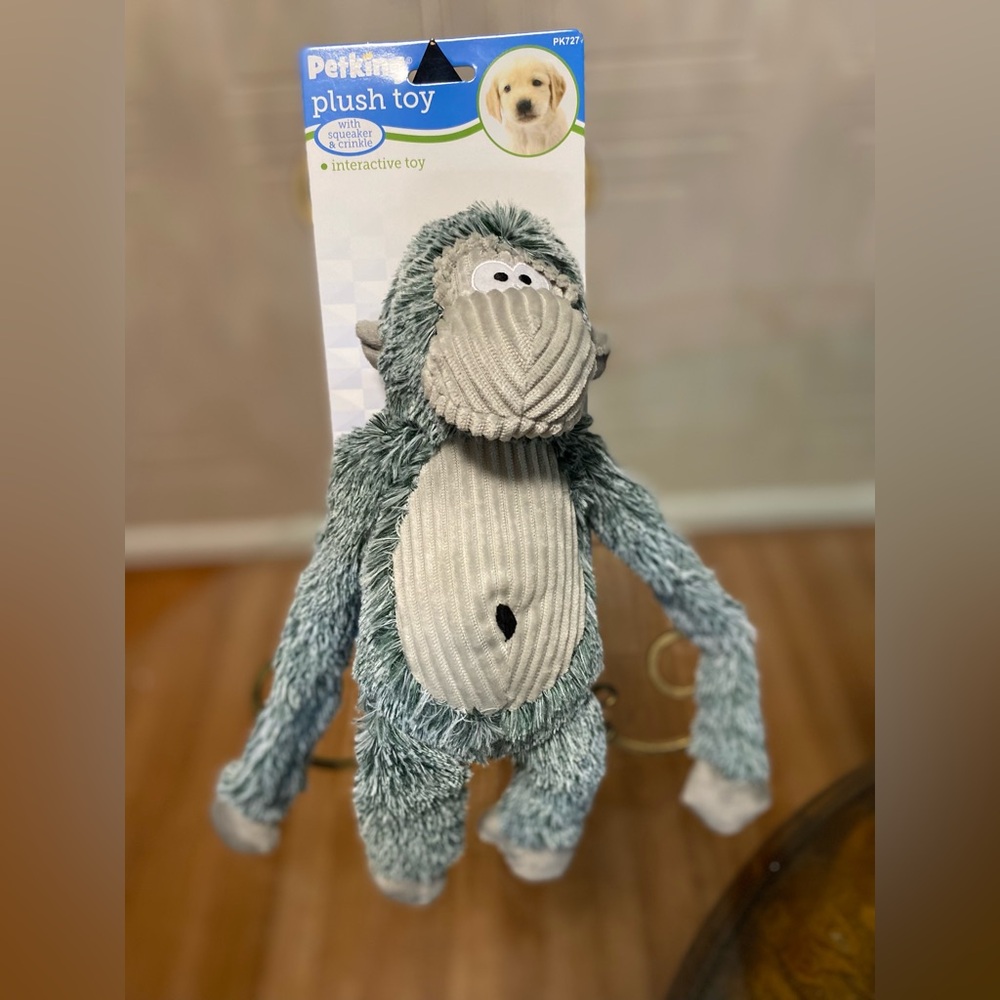 Petking  Monkey Long Plush  Arms Dog Toy With Squeaker NWT!! 14”
